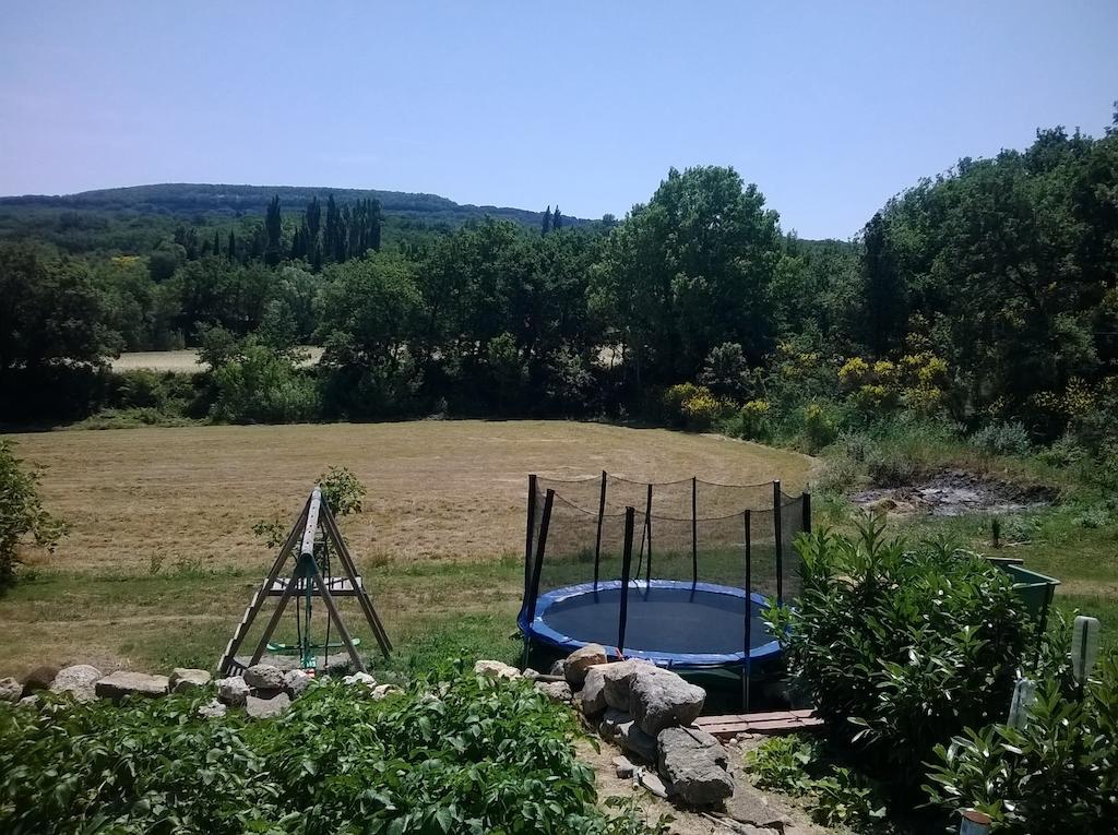 Le Val Leron Bed & Breakfast Valaurie Екстериор снимка