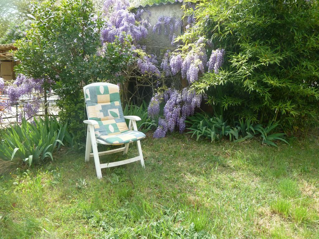 Le Val Leron Bed & Breakfast Valaurie Екстериор снимка