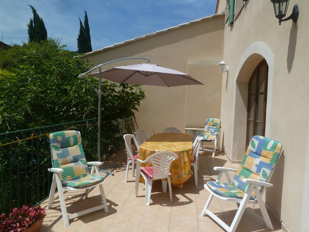 Le Val Leron Bed & Breakfast Valaurie Екстериор снимка