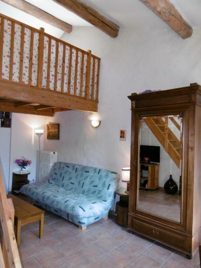 Le Val Leron Bed & Breakfast Valaurie Екстериор снимка