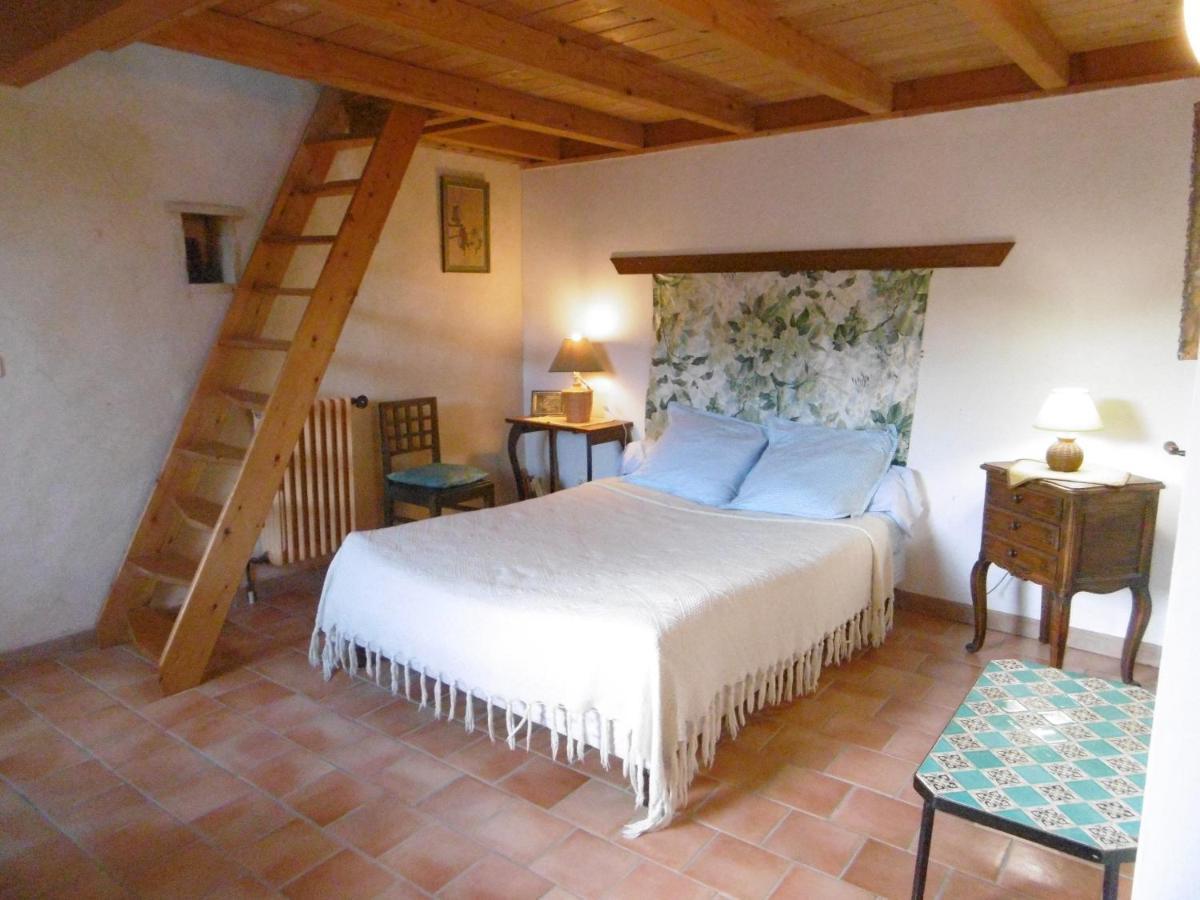 Le Val Leron Bed & Breakfast Valaurie Екстериор снимка
