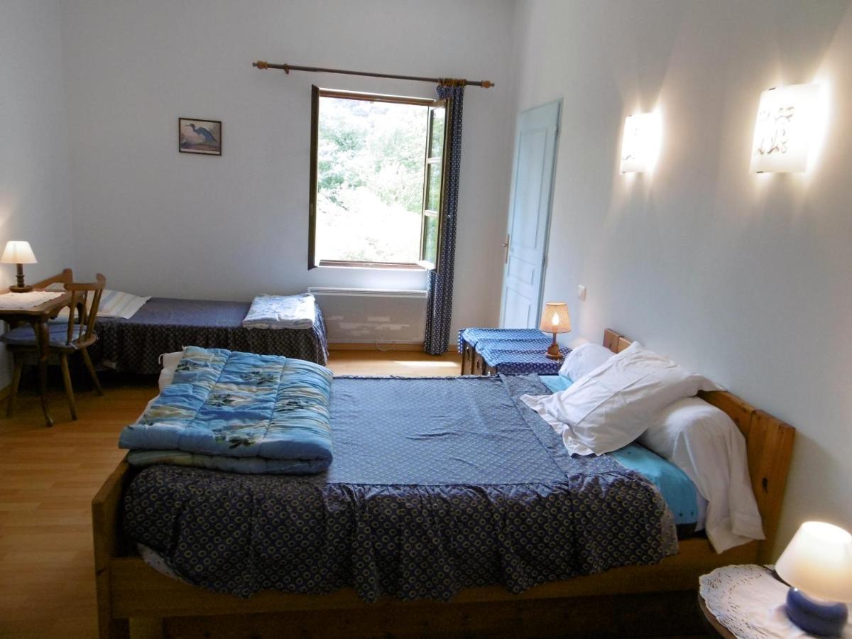 Le Val Leron Bed & Breakfast Valaurie Екстериор снимка