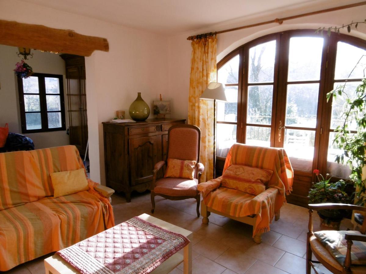 Le Val Leron Bed & Breakfast Valaurie Екстериор снимка