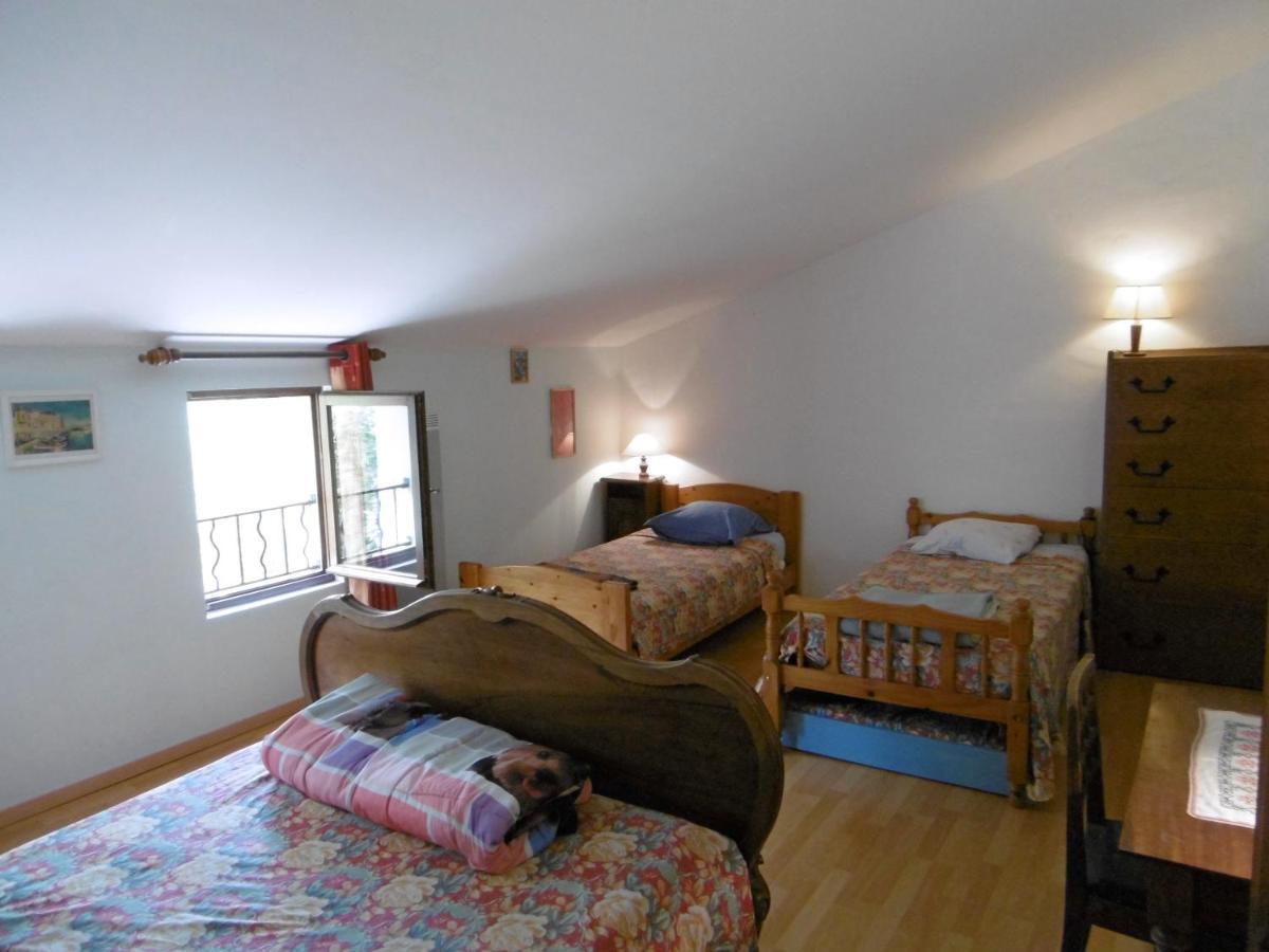 Le Val Leron Bed & Breakfast Valaurie Екстериор снимка