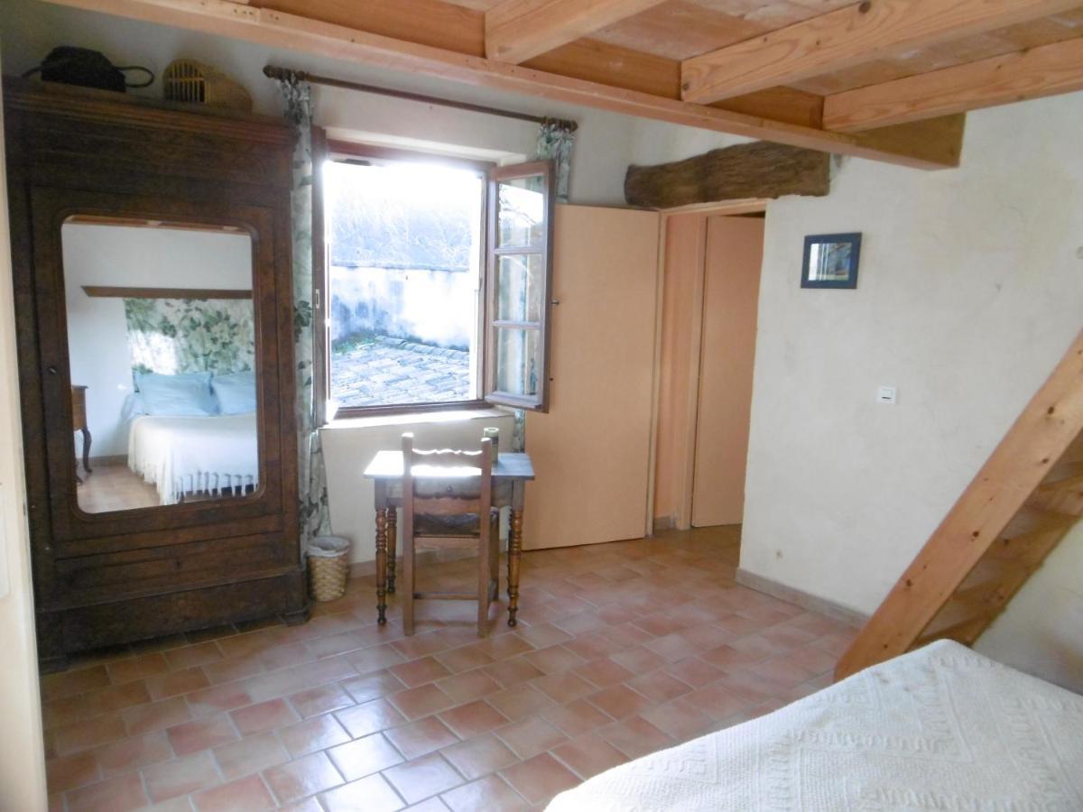 Le Val Leron Bed & Breakfast Valaurie Екстериор снимка