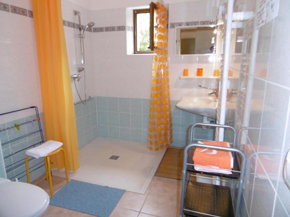 Le Val Leron Bed & Breakfast Valaurie Екстериор снимка